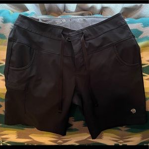Mountain Hardwear hiking shorts - quick dry, stretch